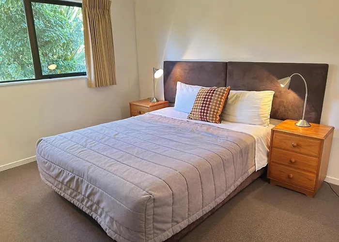 The Hobbit Motorlodge