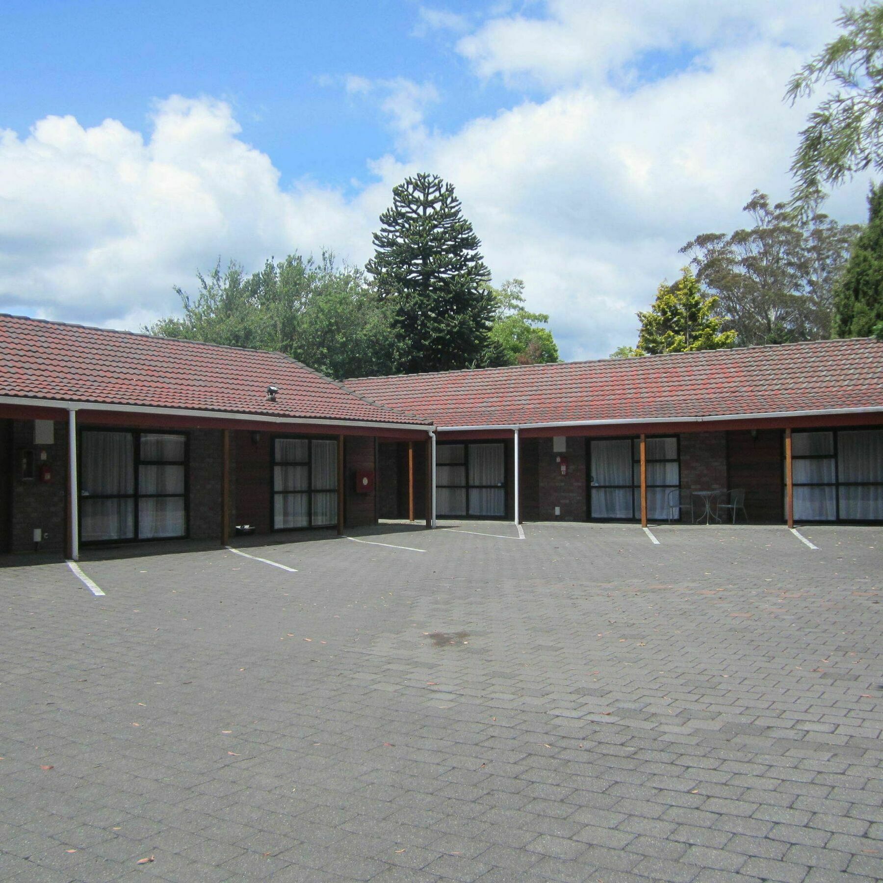 Motel The Hobbit Motorlodge